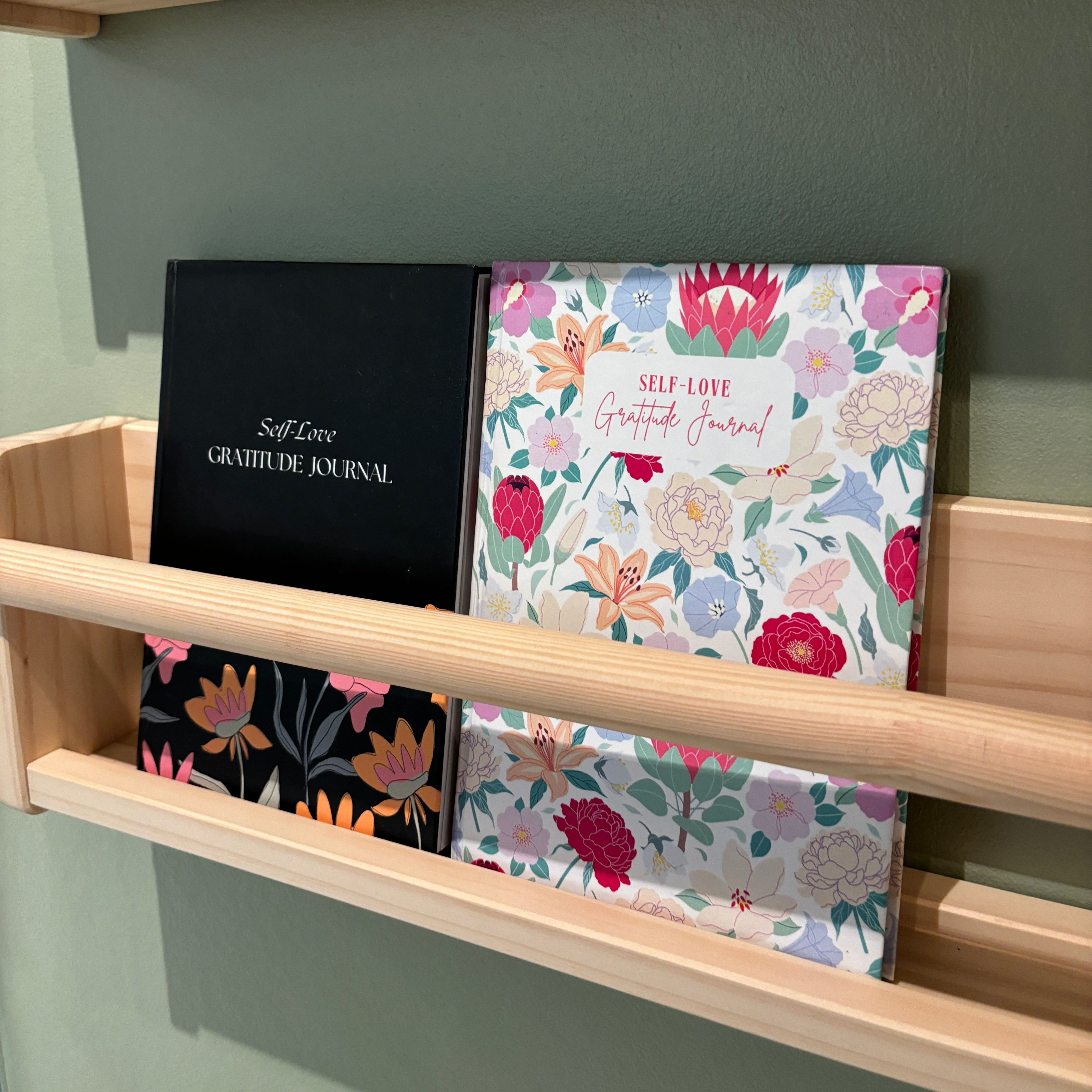 Floral Self-love Gratitude journal , Multiple freebies The SFS store